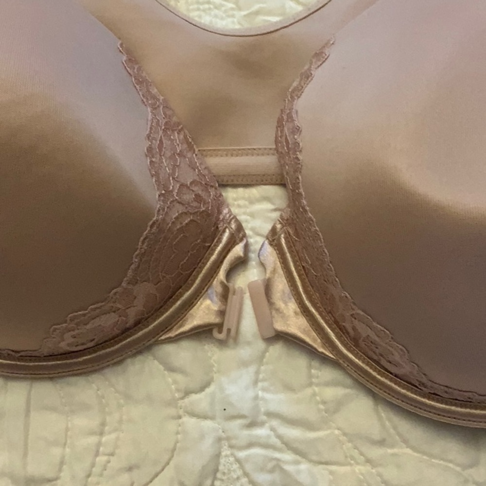 Vanity Fair underwire bra